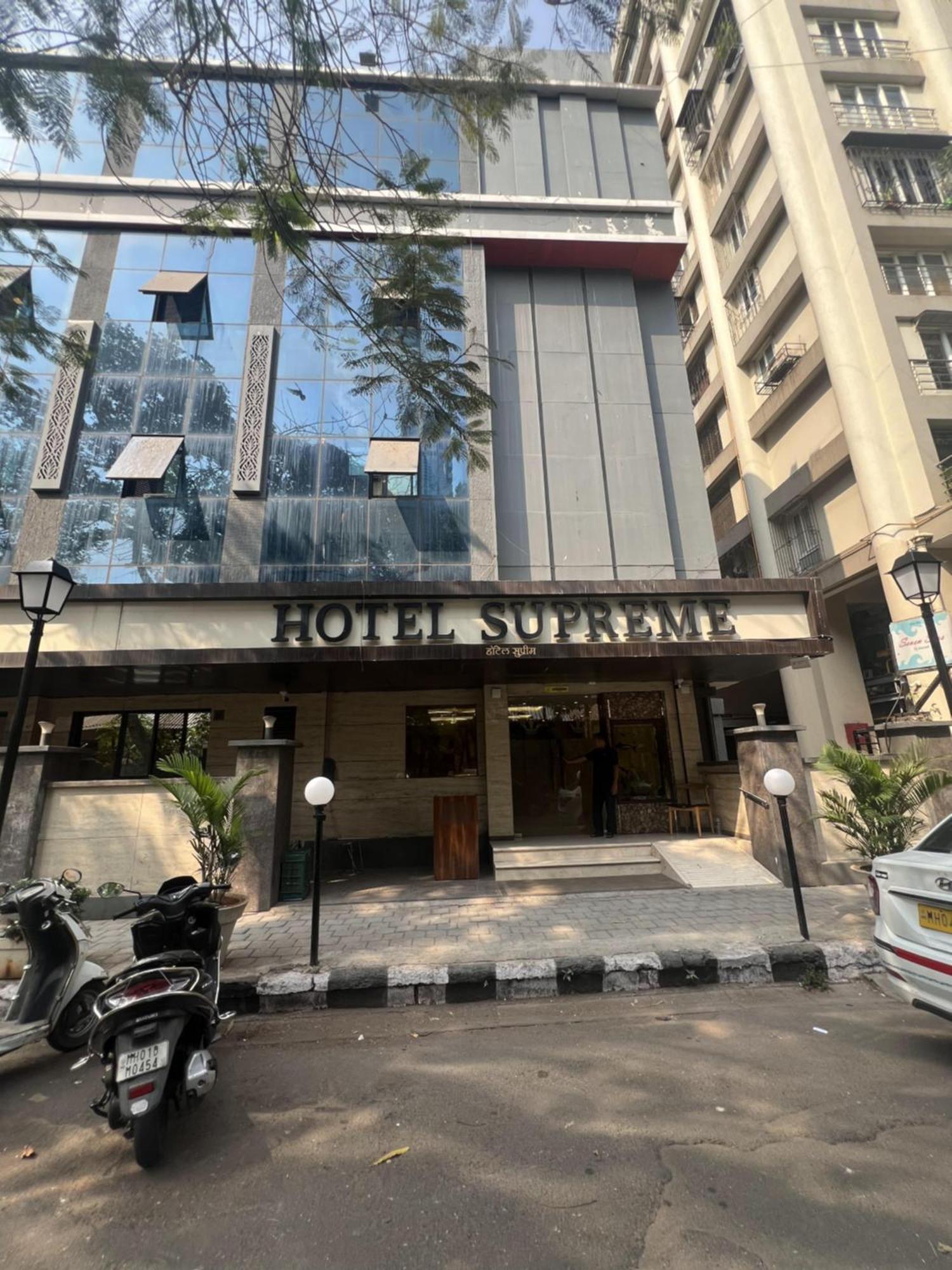 Hotel Supreme - Cuffe Parade Bombaim Exterior foto